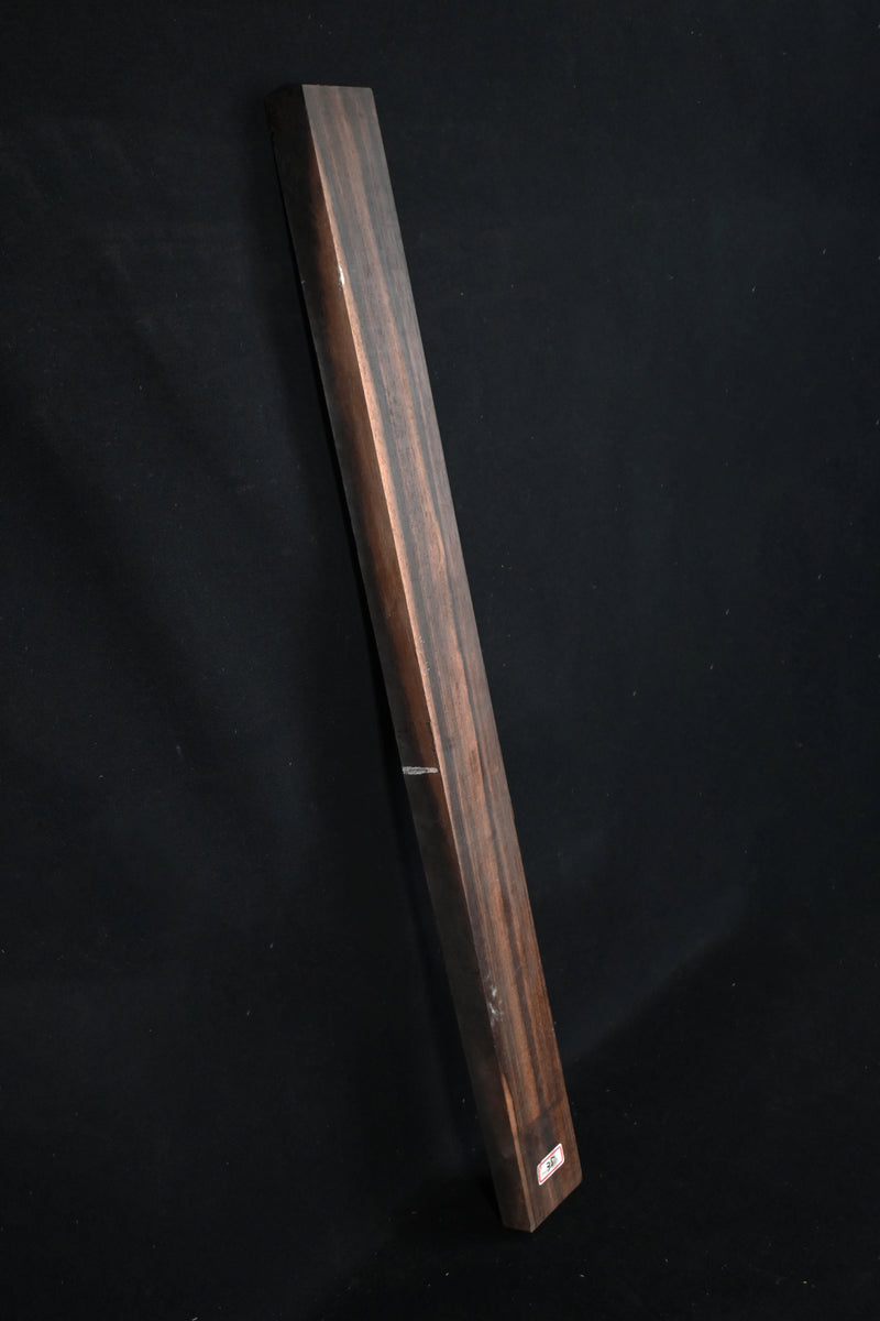 ブラジリアンローズウッド材　２７